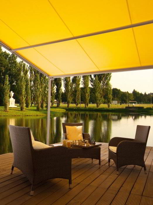 Pergolamarkise Caprio Pergola -Ambiente am See